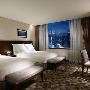 Deluxe Family Twin Room